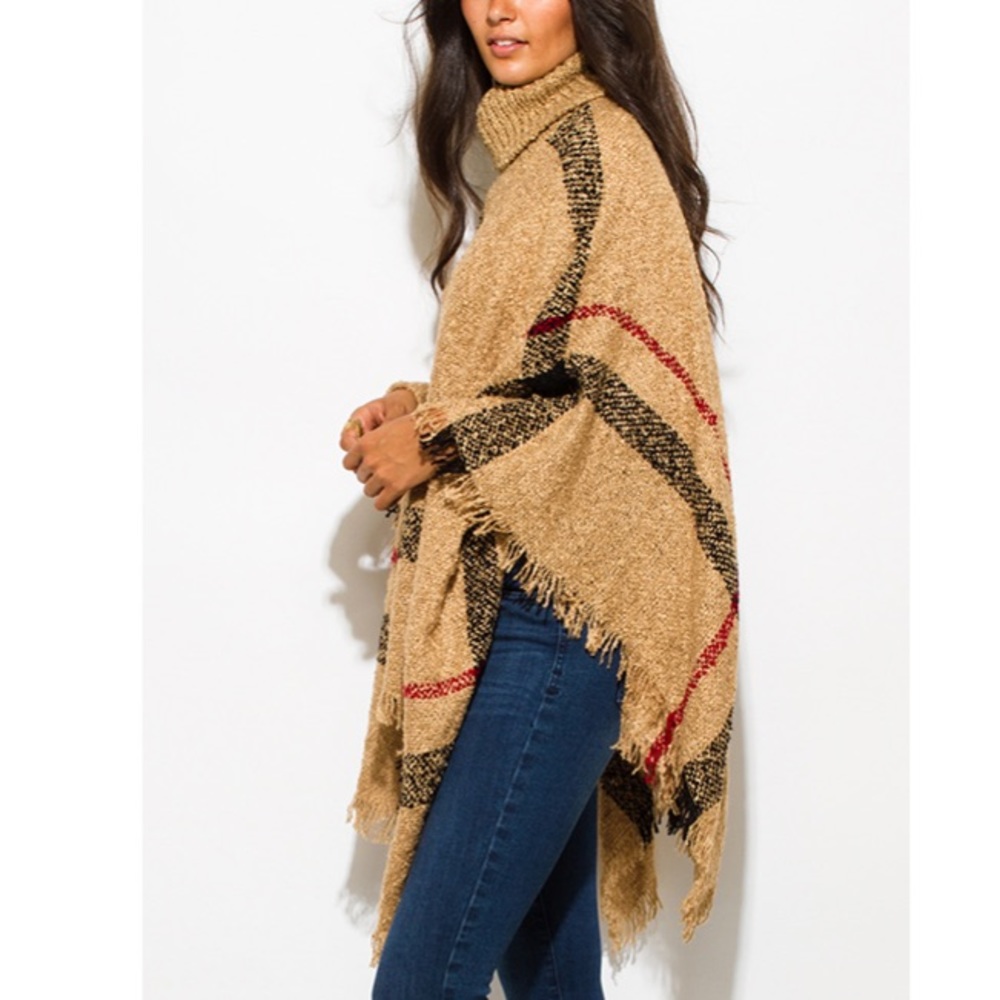 💗 TURTLENECK PONCHO - Picture 3 of 7